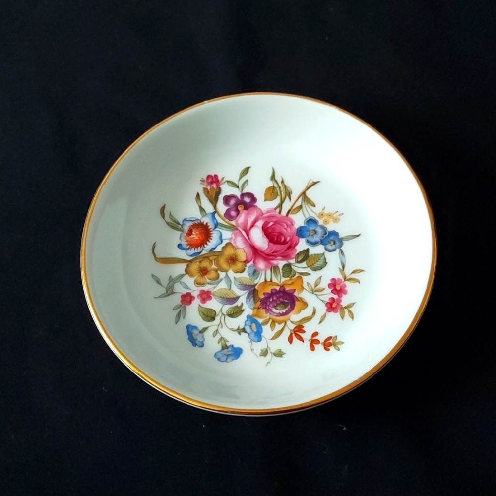 Avon 1982 Royal Worcester